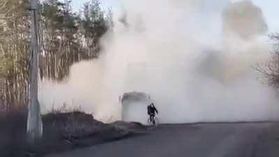 I don't care about your HIMARS! I'm on a bicycle 🚲 