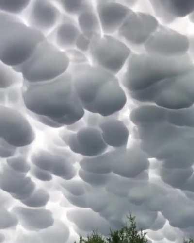 Mammatus Clouds