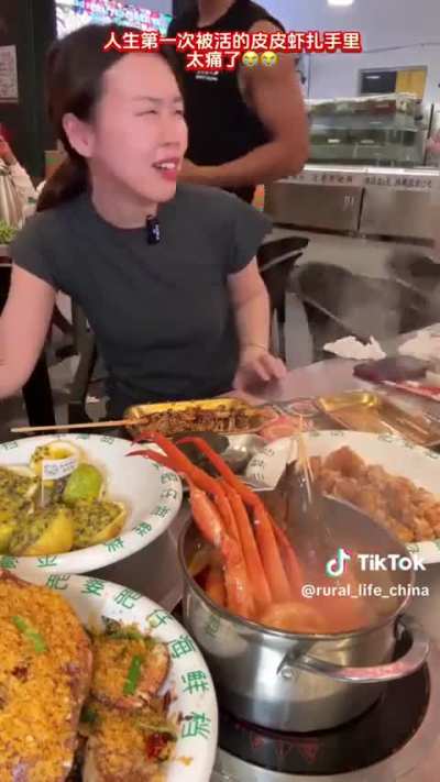 She got what she deserved , animals shouldnt be eaten alive or be killed in such painful scenarios