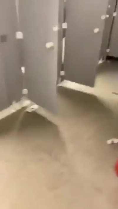 This is why you don't use Proximity Trigger on Fat Boy