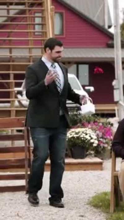 Big guy being a dude