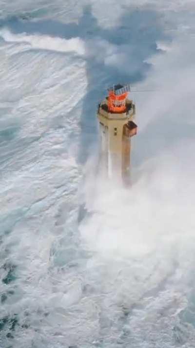 The terrifying power of the Ocean