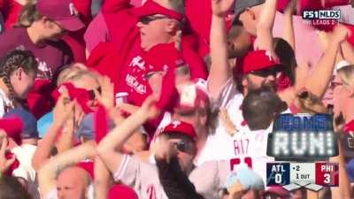 [Highlight] Brandon Marsh hits a 3-run home run to give the Phillies an early lead in game 4!