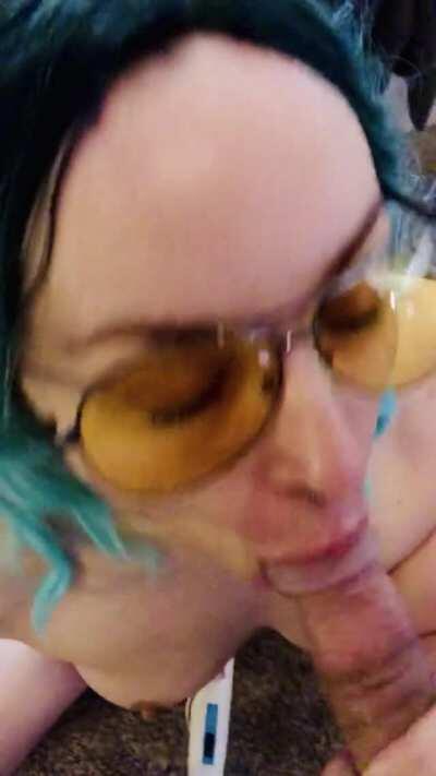 My neighbor cums after i bust on her face