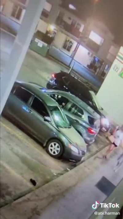 Gas station owner shows how two girls get their vehicle stolen