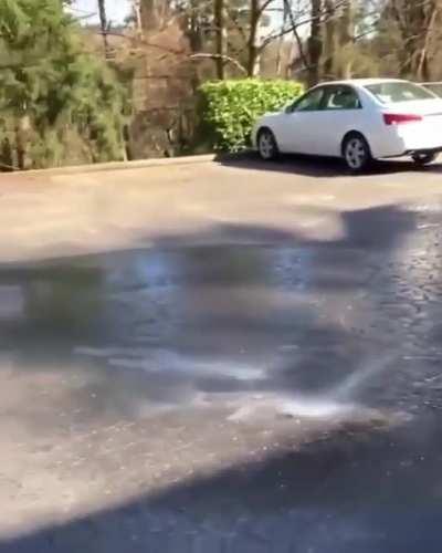 A Karen at her finest destroying a child's chalk work. Poor kid :(