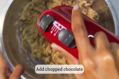 Nutella Stuffed Chocolate Chip Cookies