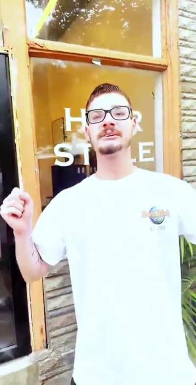 Joshua Block dancing to joeyy music