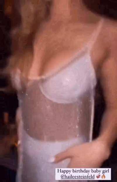 Can't believe Hailee Steinfeld wore this at her birthday party