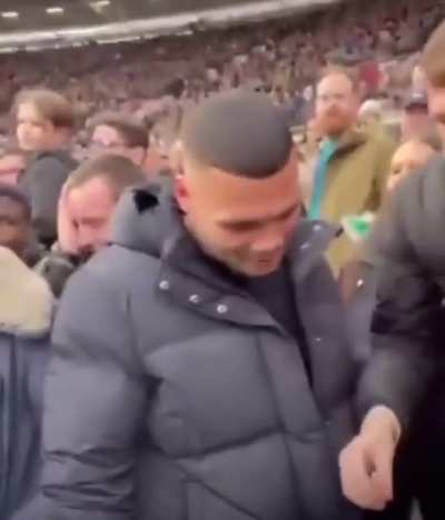 aright which of you guys here is this? (“catalonians 🇮🇳” and “al-nassr day one fans 🇧🇩” are off the hook here)