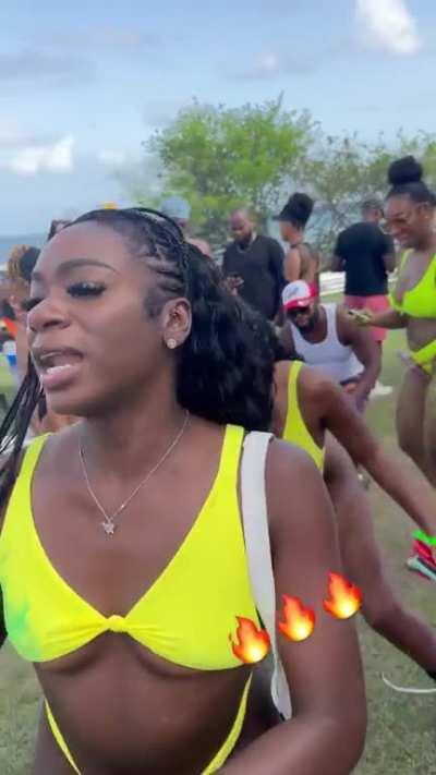 Bad in bam bam 🇱🇨😍 (@bambaii) 