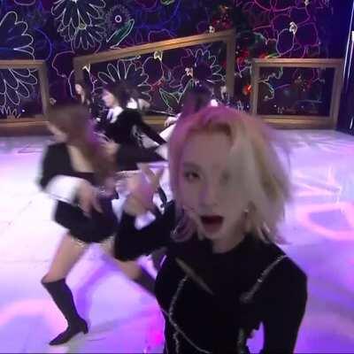 210131 - Stunning Chaeyoung (+ TWICE)