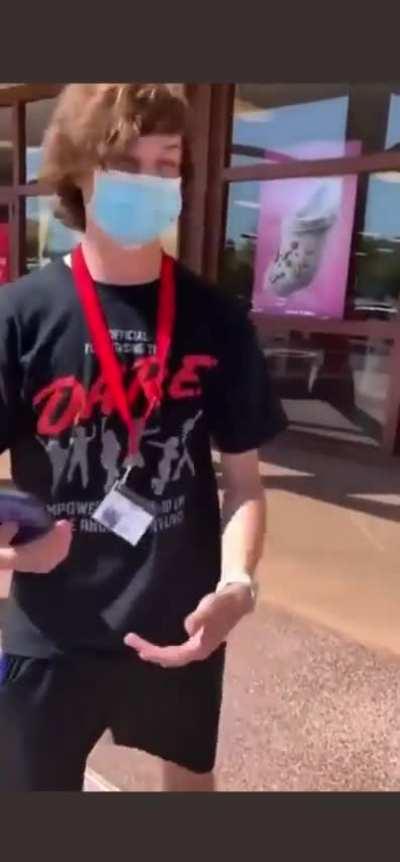 Antimasker gets owned