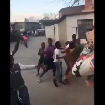 these mfs in africa think travis is chief keef ð­ð­ð­