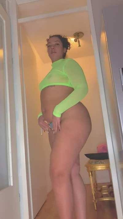 I need love too baby