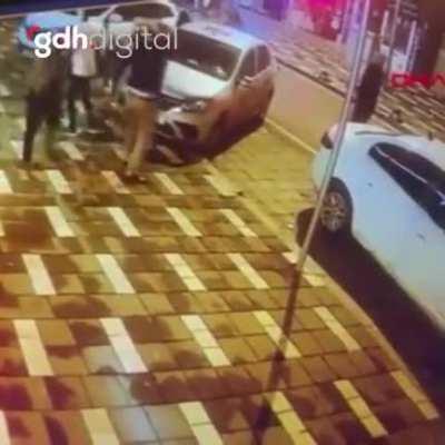 Guy jumps off a building during recent earthquake in Turkey