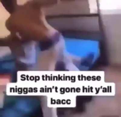 Twin deadass whooped a female 🤣🤣