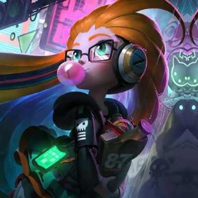 I needed a Zoe fancam to send to my friends after feeding in our ranked games but couldn't find any so I made one.