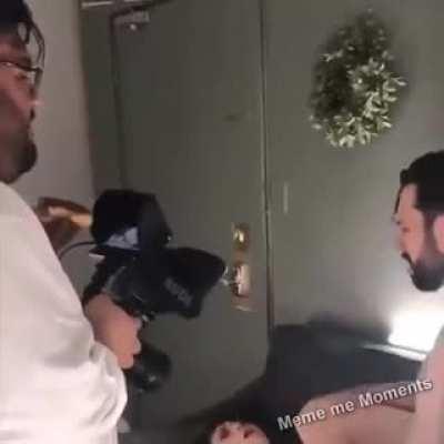 Tô morrendo de rir com as porra