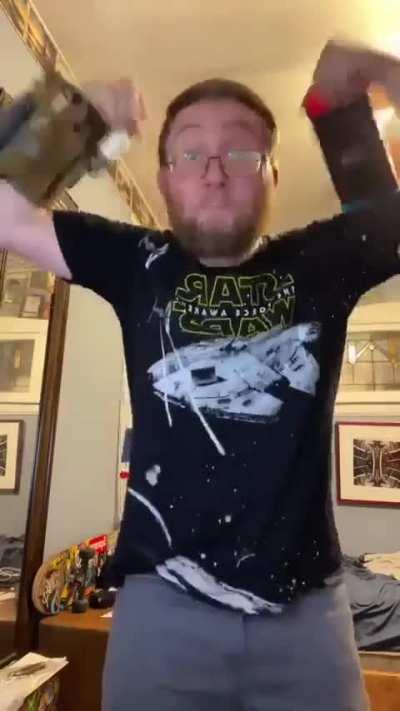 Found out this video on my rentoid's phone, gonna call FBI for not paying rent!