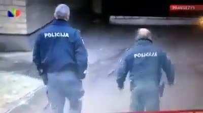 Bosnian Police on their way to constantly fine drivers while doing absolutely nothing about actual murderers, tax evaders and other criminals: