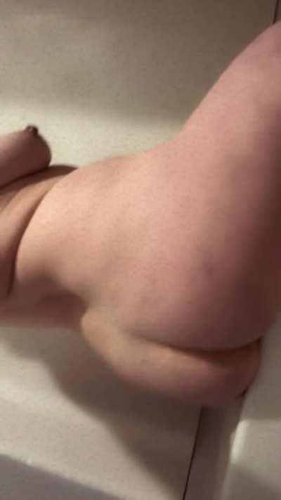 Follow @llorlor on only fans 😈😈🔥🔥