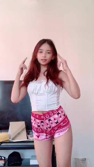 Sam B rare ass🧯🥵🔥