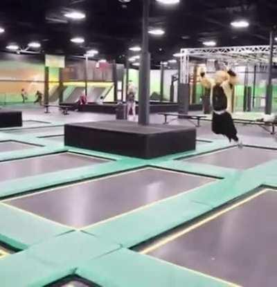 Leaked footage of Zenitsu's death.