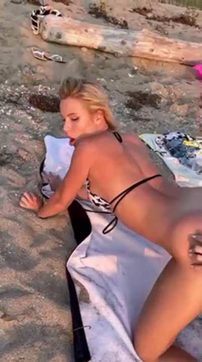 wanna give it to my mouth while my girlfriend strapon me? [OC]