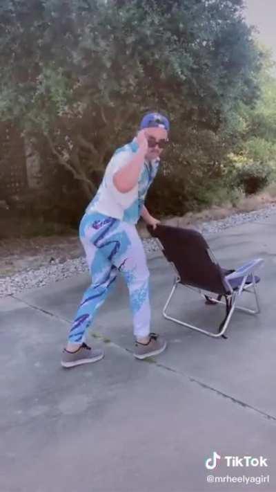 It’s Mr. Heel Ya Girl!