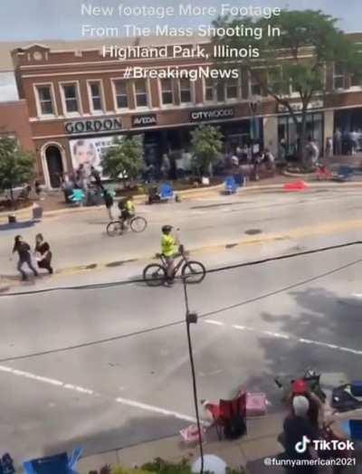 Shooting at 4th of July Parade in Highland Park, IL outside Chicago