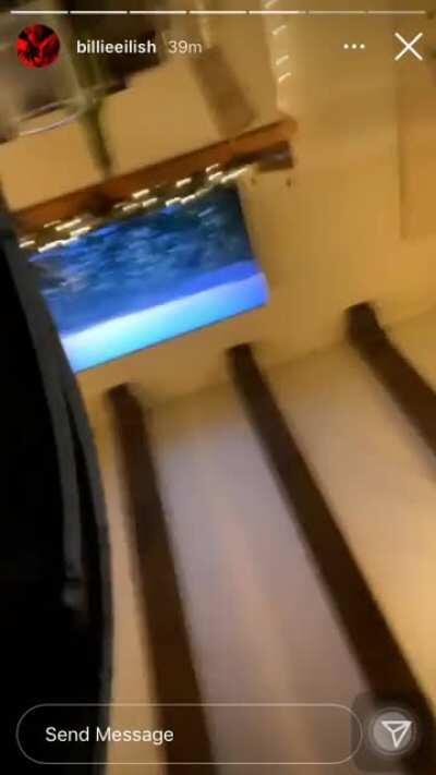 Slapping titties for us 😍