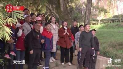 习包子的演员路