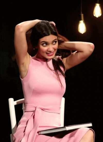 Diana Penty yummy pit tease - Moist and inviting