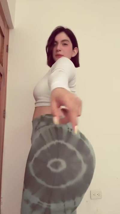 that cake is still phat phat 🤤