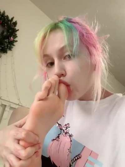 after the pedi they are so soft that I want to lick them🍬