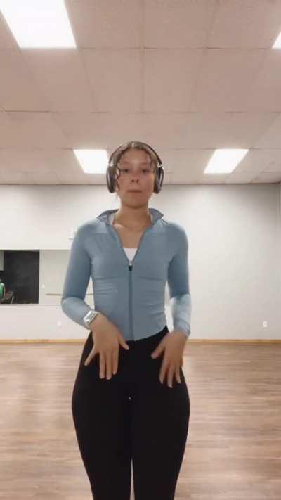 [REPOST: I had to repost this because I accidentally posted a video of Lexie thinking it was Ana, but] Just wanted to post this as a good #TBT for Ana