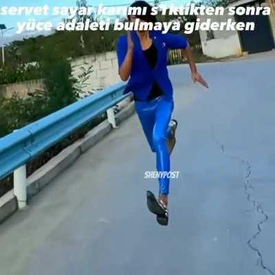 lamisolfaa (✿◠‿◠)