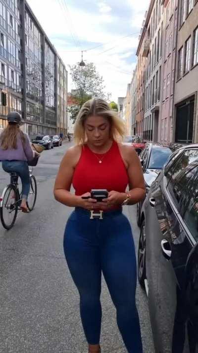 Her ass doesn't fit in the jeans.