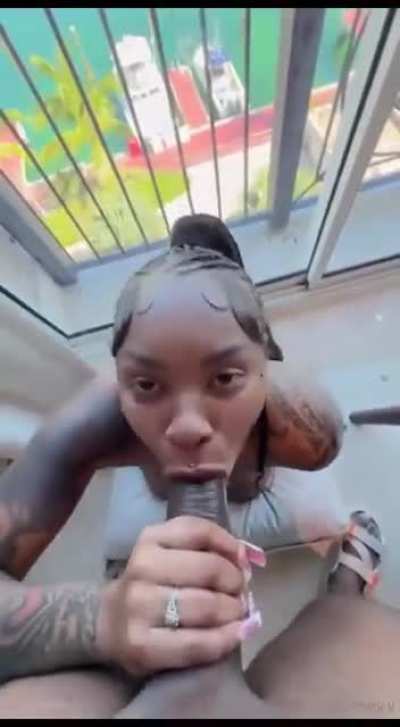 Damn, didn't know she had all that back there