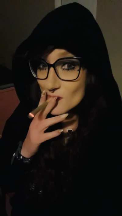 I love hoodie weather 🖤