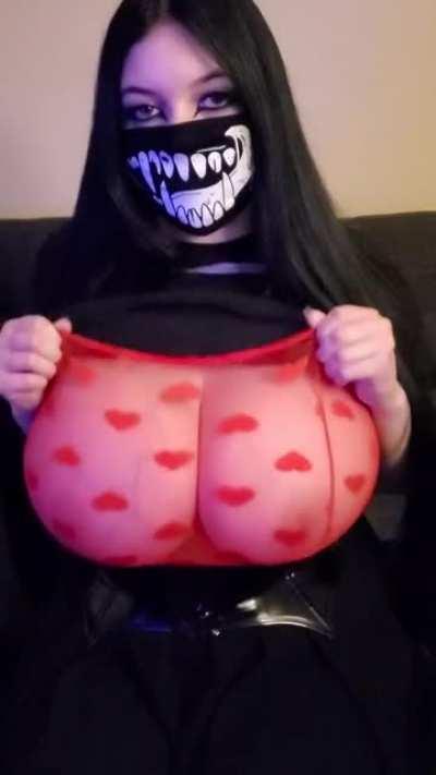 bouncing in my ❤ top