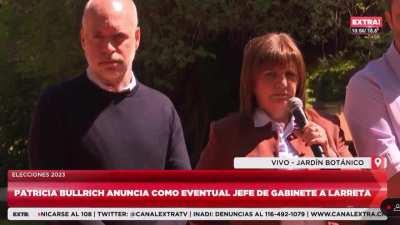 Bullrich estaba presentando a Larreta y cuando les preguntaron de Melconian dijo que no va a hablar de 