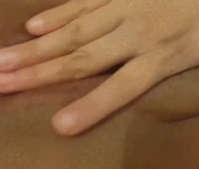 @komointo_yourdadsufa2 pussy play