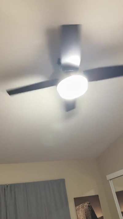 Hunter Fan Light Going Off/On