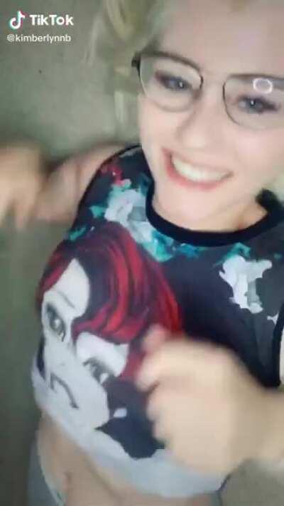 Nsfwsoup Realjuliagoolia blue tongue second take 😛