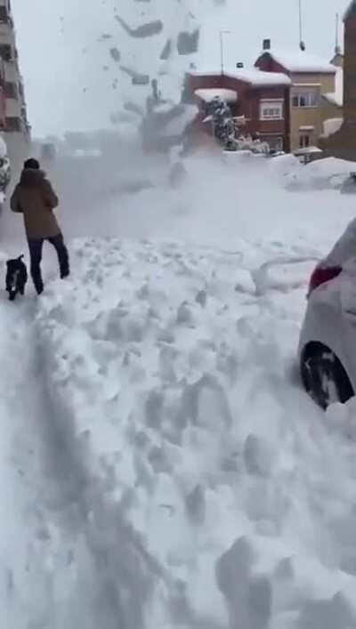 Cuidado con las cornisas