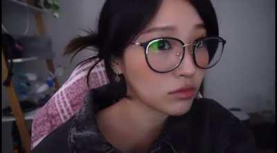 upclose cutie hyoon ❤️