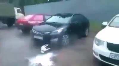 pobre perro😬 quedó como vegetta