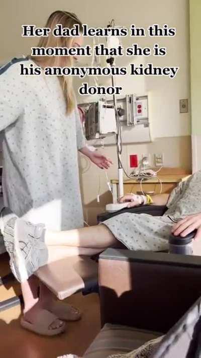 Dad finds out his anonymous kidney donor is his daughter